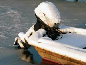 outboard in ice